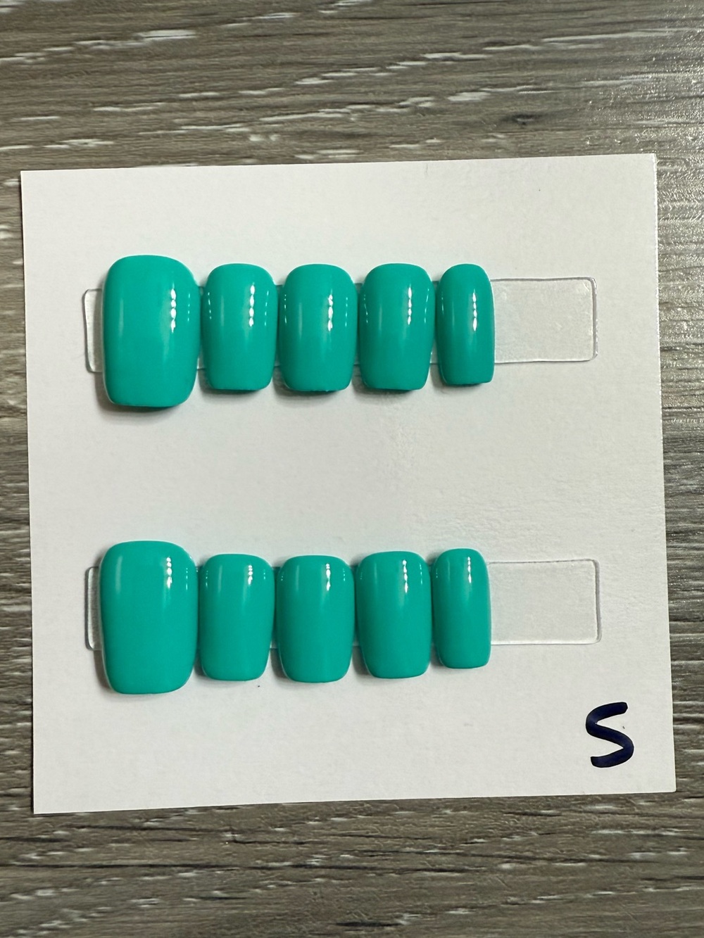 Press-On Nails Set - Teal Gloss Women’s Press-On Nails